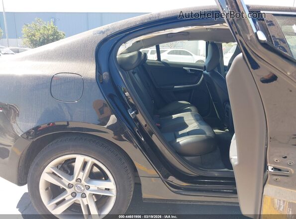 YV126MFKXG1392877 2016 VOLVO S60 Черный Вид наклейки с VIN-кодом