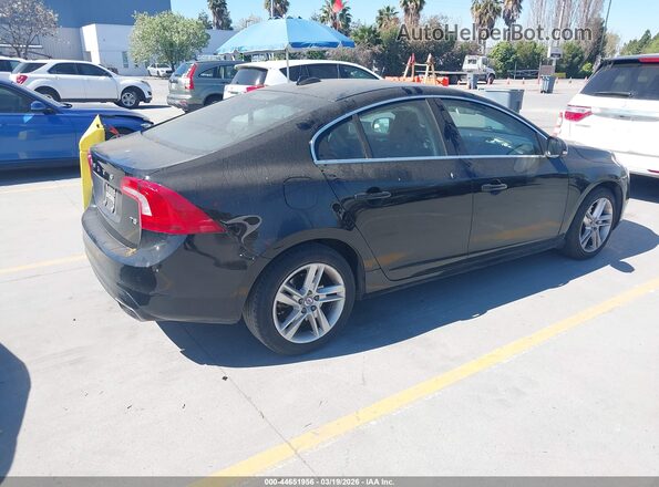 YV126MFKXG1392877 2016 VOLVO S60 Черный Задняя правая четверть