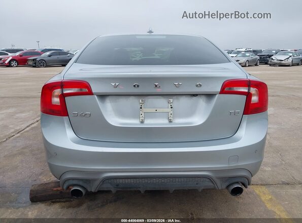 YV126MFL2J2455142 2018 VOLVO S60 Серебряный 