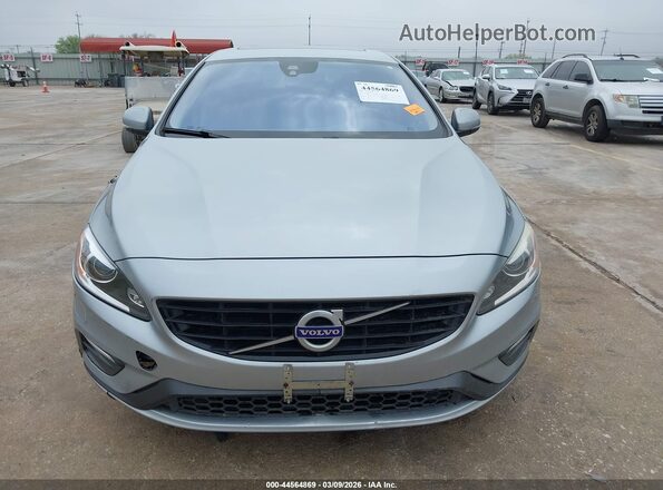 YV126MFL2J2455142 2018 VOLVO S60 Серебряный Вид щитка приборов
