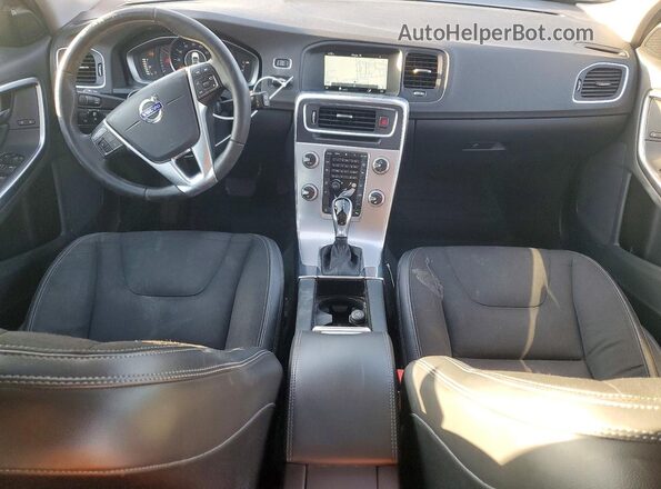 YV140MEJ6H1352686 2017 VOLVO V60 Белый Вид панели приборов