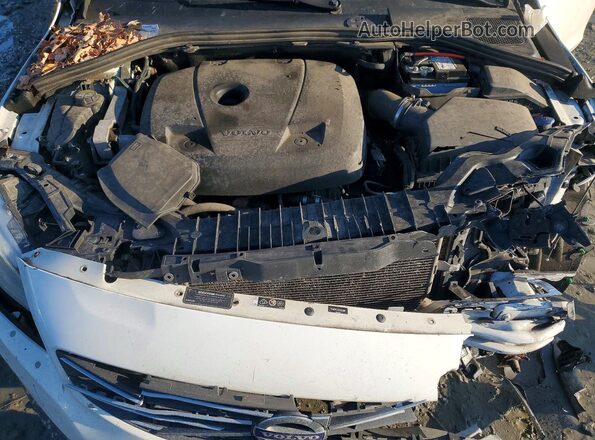 YV140MEJ6H1352686 2017 VOLVO V60 Белый Вид задней части салона