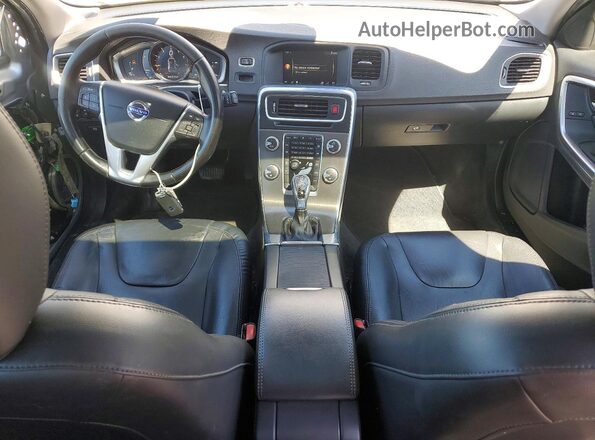YV140MEK4G1291863 2016 VOLVO V60 Серебряный Вид панели приборов
