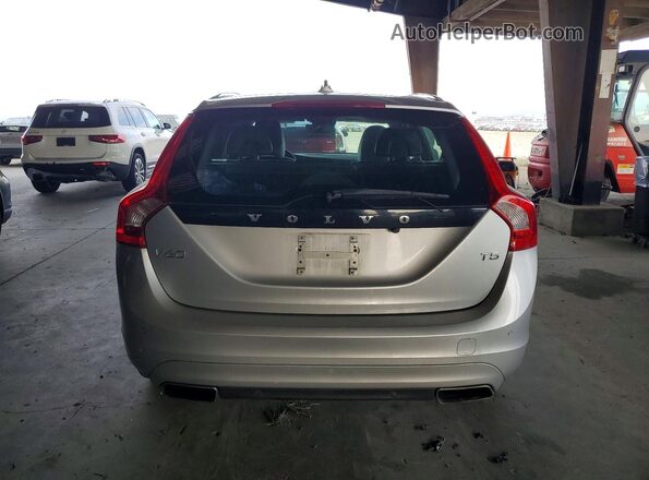 YV140MEK6G1304872 2016 VOLVO V60 Серебряный Вид сзади