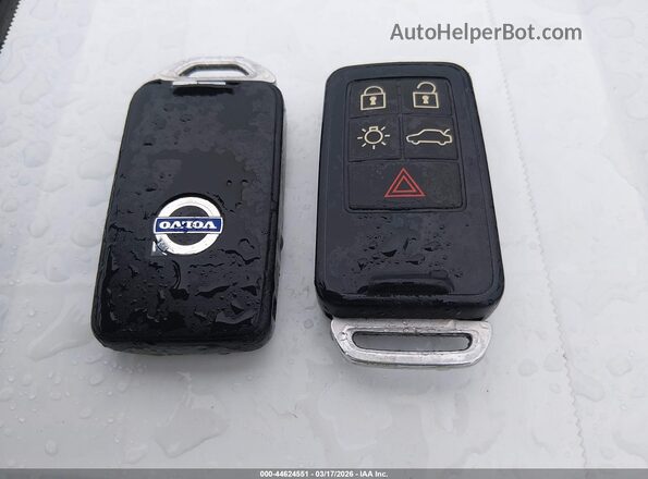 YV140MEKXG1290426 2016 VOLVO V60 Серебряный Вид панели приборов