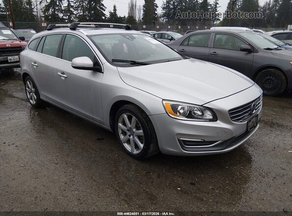 YV140MEKXG1290426 2016 VOLVO V60 Серебряный Передняя правая четверть