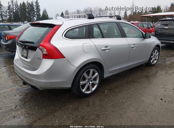 YV140MEKXG1290426 2016 VOLVO V60 Серебряный Задняя правая четверть