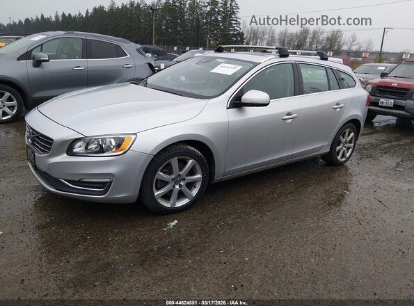YV140MEKXG1290426 2016 VOLVO V60 Серебряный Передняя левая четверть