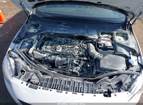 YV149MSS3H1333984 2017 VOLVO V60 White Widok z tyłu