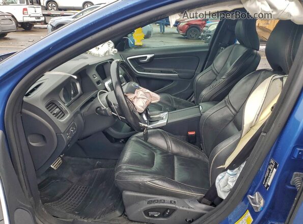 YV149MTS7H2438651 2017 VOLVO S60 Blue Front interior view