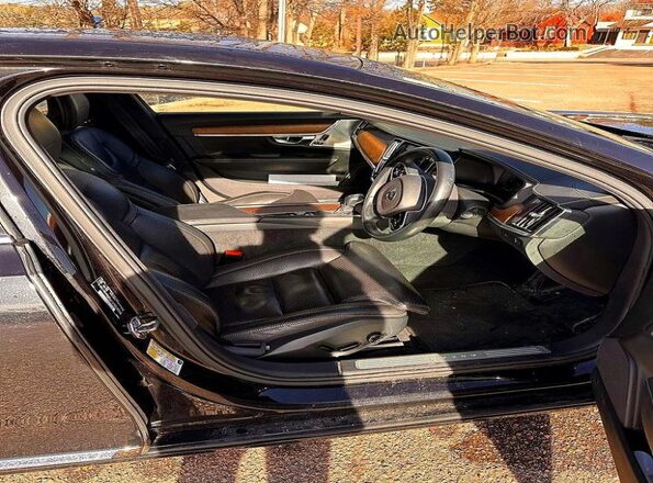 YV1A22ML4H1007385 2017 VOLVO S90 Black Vista trasera