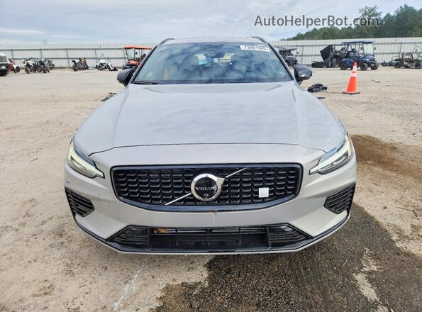 YV1H60EP4S1644289 2025 VOLVO V60 Silver Вид спереду