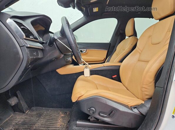 YV4062PA7P1948664 2023 VOLVO XC90 White Вид салону спереду