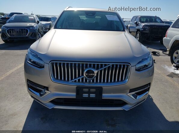 YV4062PN2P1957033 2023 VOLVO XC90 Золотой Вид щитка приборов