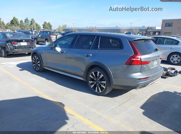 YV4102WK5L1033452 2020 VOLVO V60 CROSS COUNTRY Gray Trasero izquierdo