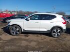 2021 Volvo Xc40 T5 Momentum White vin: YV4162UK7M2583085
