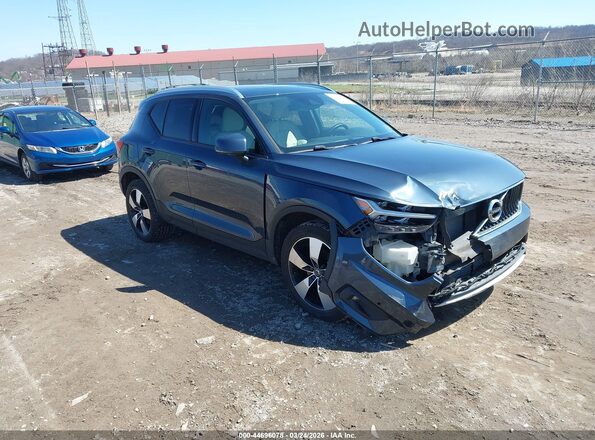 YV4162UKXM2396438 2021 VOLVO XC40 Blue Передня права чверть