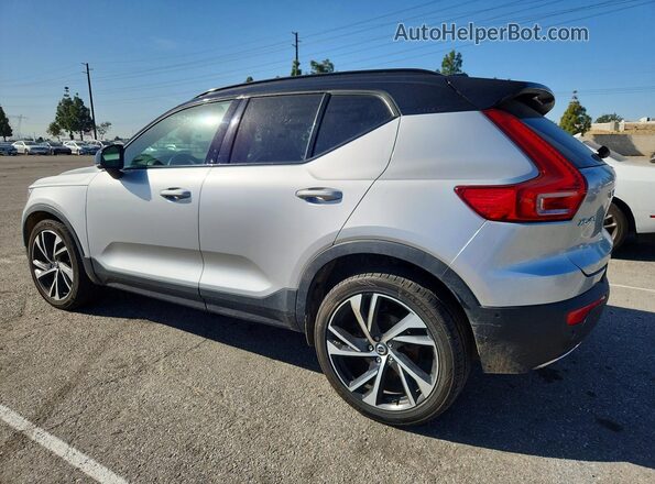 YV4162UM2K2110113 2019 VOLVO XC40 Серебряный Задняя левая четверть