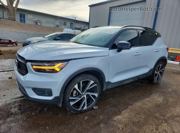 YV4162UM2M2460389 2021 VOLVO XC40 Gray Front left