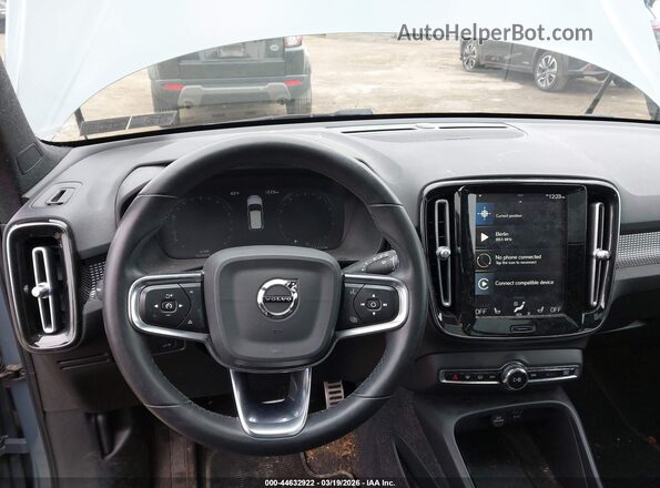 YV4162UM4N2648977 2022 VOLVO XC40 Серый 