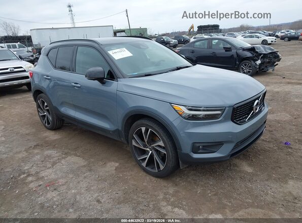 YV4162UM4N2648977 2022 VOLVO XC40 Серый Передняя правая четверть