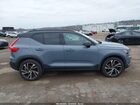 2022 Volvo Xc40 T5 R-design Серый vin: YV4162UM4N2648977