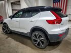 2022 Volvo Xc40 T5 R-design Белый vin: YV4162UM7N2742982