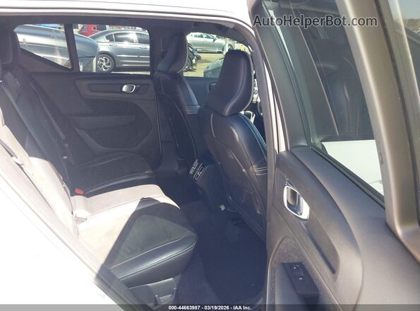 YV4162UM8K2056753 2019 VOLVO XC40 Белый Вид наклейки с VIN-кодом