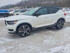 2021 Volvo Xc40 T5 R-design White vin: YV4162UM9M2466271