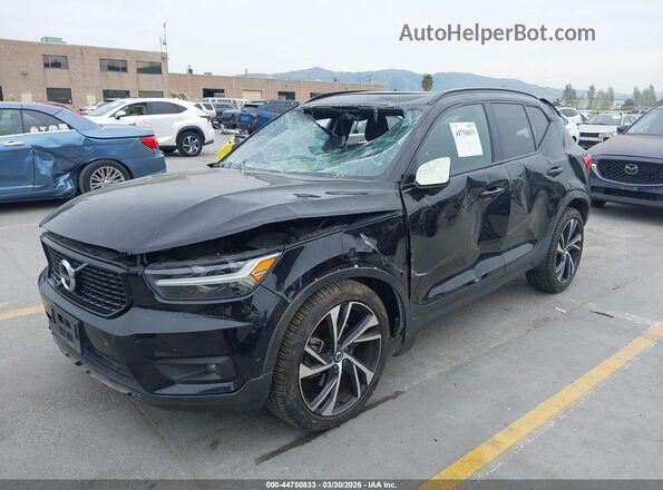 YV4162UMXM2488313 2021 VOLVO XC40 Black Front view