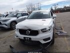 2019 Volvo Xc40 T5 Momentum/t5 R-design White vin: YV4162XZ2K2013775