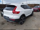 2019 Volvo Xc40 T5 Momentum/t5 R-design White vin: YV4162XZ2K2013775