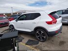 2019 Volvo Xc40 T5 Momentum/t5 R-design White vin: YV4162XZ2K2013775