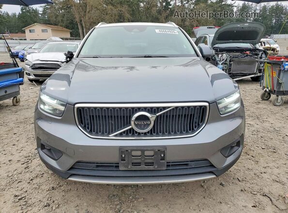 YV4162XZ3K2004888 2019 VOLVO XC40 Серый Вид спереди