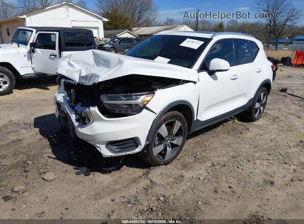 YV4162XZ9K2012588 2019 VOLVO XC40 Белый Передняя левая четверть