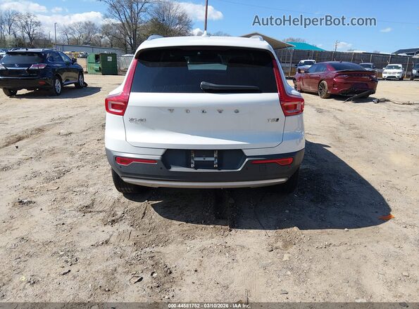 YV4162XZ9K2012588 2019 VOLVO XC40 Белый 