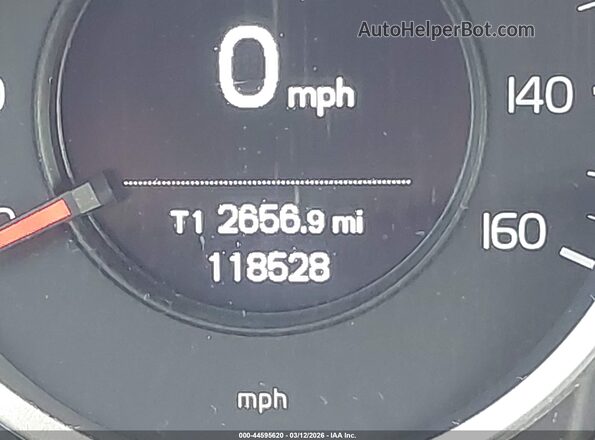 YV440MDJ3H2195827 2017 VOLVO XC60 Белый 