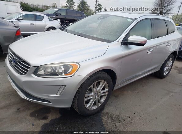 YV440MDK5G2808974 2016 VOLVO XC60 Серебряный Передняя левая четверть