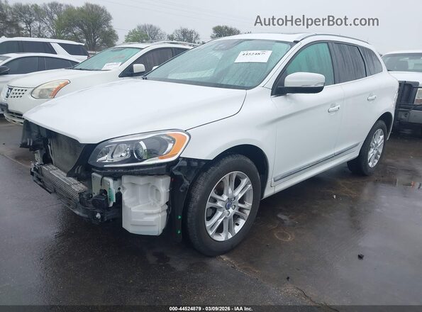 YV440MDM5G2860915 2016 VOLVO XC60 White Przód lewy