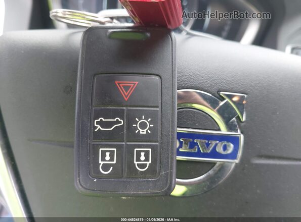 YV440MDM5G2860915 2016 VOLVO XC60 White Widok deski rozdzielczej