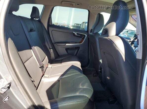 YV440MDU6H2043177 2017 VOLVO XC60 Серый Вид задних сидений