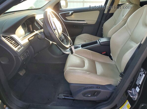 YV440MRR2H2147377 2017 VOLVO XC60 Черный Вид салона спереди