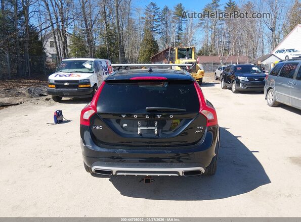 YV440MWK6H1025814 2017 VOLVO V60 CROSS COUNTRY Black 