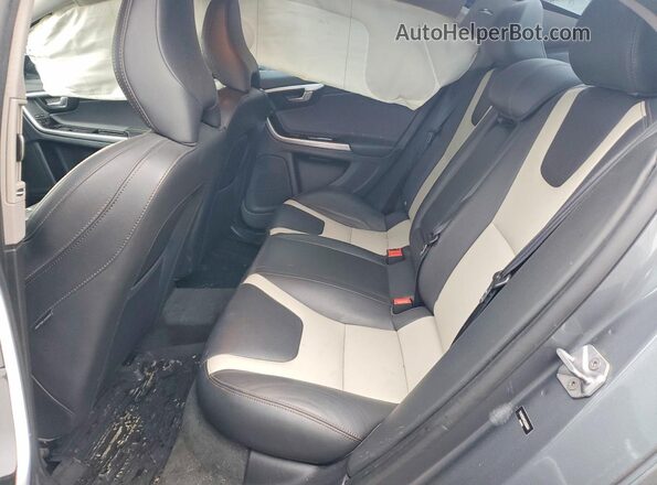 YV4612UM1G2000844 2016 VOLVO S60 Gray Widok tylnych siedzeń