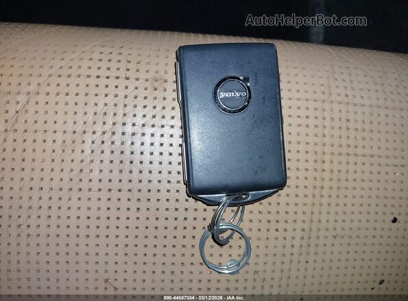 YV4A22PL0H1171084 2017 VOLVO XC90 Синий Вид панели приборов