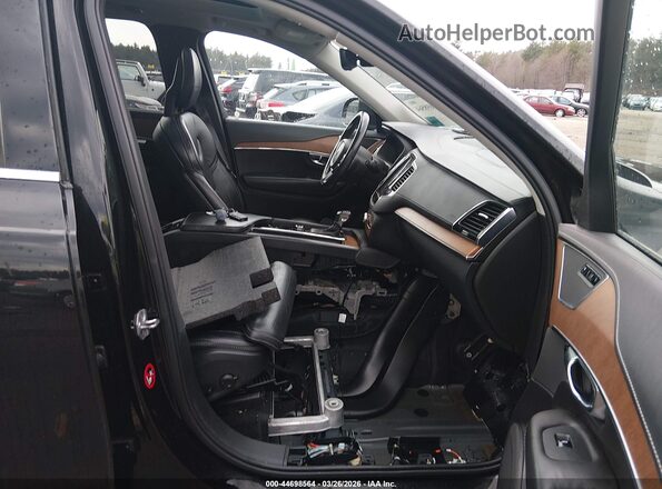 YV4A22PL2H1149703 2017 VOLVO XC90 Черный Вид салона спереди