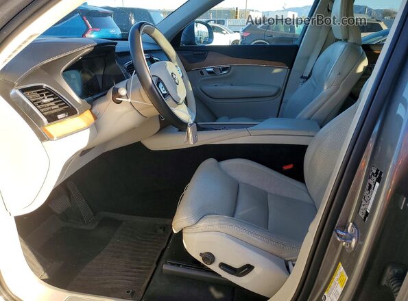 YV4A22PL4K1484324 2019 VOLVO XC90 Серый Вид салона спереди