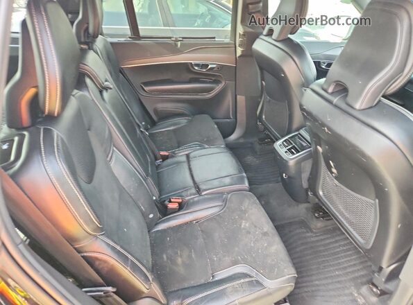 YV4A22PM6K1459997 2019 VOLVO XC90 Black Widok wnętrza z tyłu