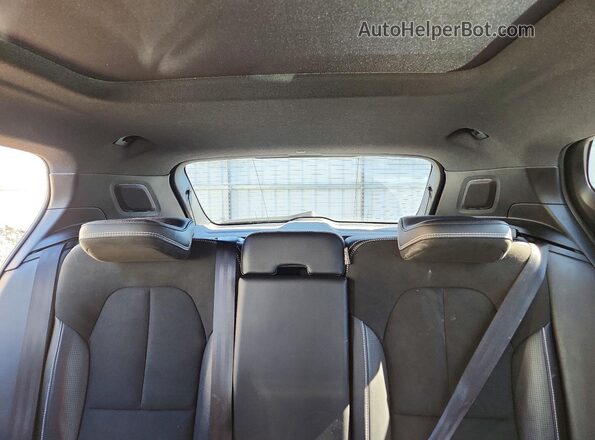 YV4AC2HM6K2057788 2019 VOLVO XC40 Серый Вид задних сидений