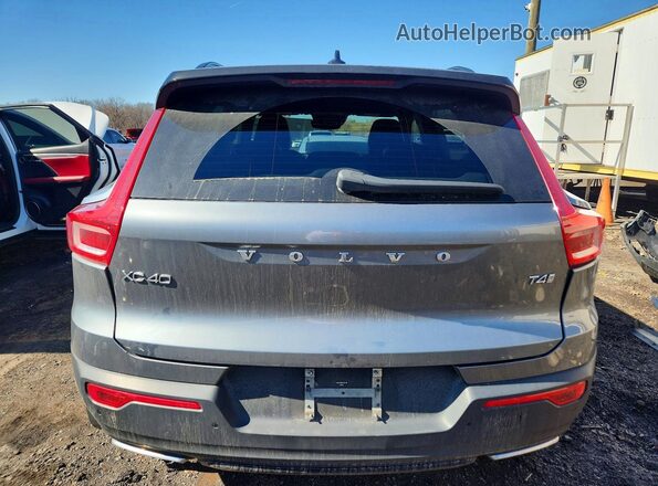 YV4AC2HM6K2057788 2019 VOLVO XC40 Серый Вид сзади